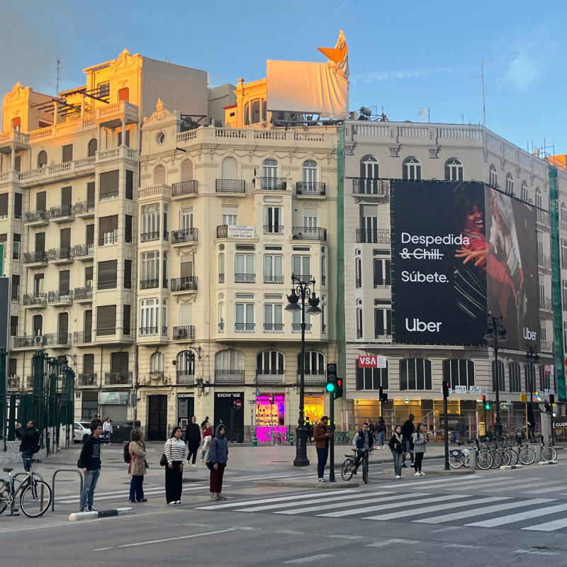 Limpieza y tratamiento de suelo hidraulico en Valencia