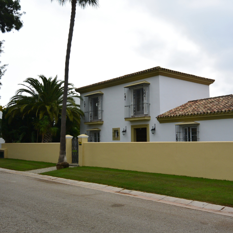 Restauracion de suelo de barro interior en vivienda de Sotogrande - Sotogrande - Cadiz